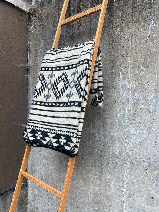 Native Pattern Black and White Blanket Queen Geometric