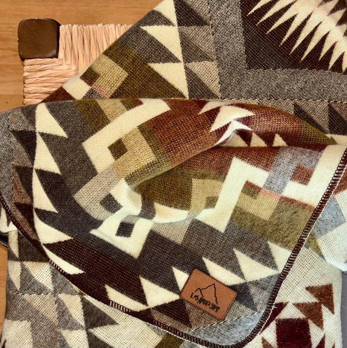 Diamonds Southwestern Throw Blankets | Wedding Gift