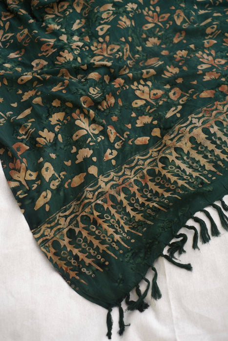 Forest Green Batik Sarong - LILY & LOTUS